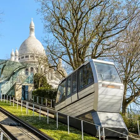 Confort A Montmartre Paříž