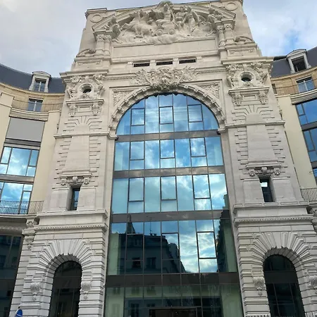 Confort A Montmartre Апартаменты *